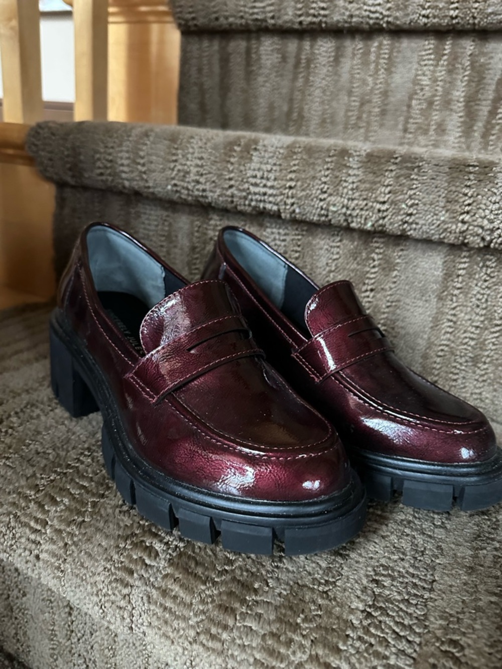 NEW Women’s Chunky Penny Loafers in Burgundy size 7.5